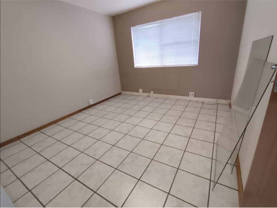 To Let Commercial Property for Rent in Sunward Park Gauteng
