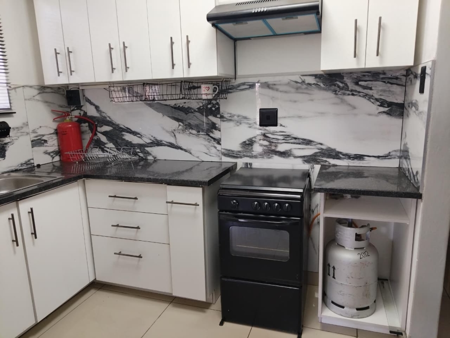 3 Bedroom Property for Sale in Mountain View Gauteng