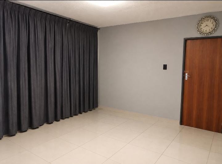 3 Bedroom Property for Sale in Mountain View Gauteng
