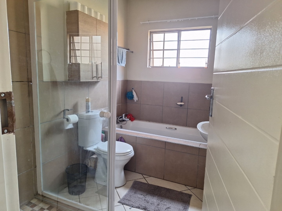 2 Bedroom Property for Sale in Sagewood Gauteng