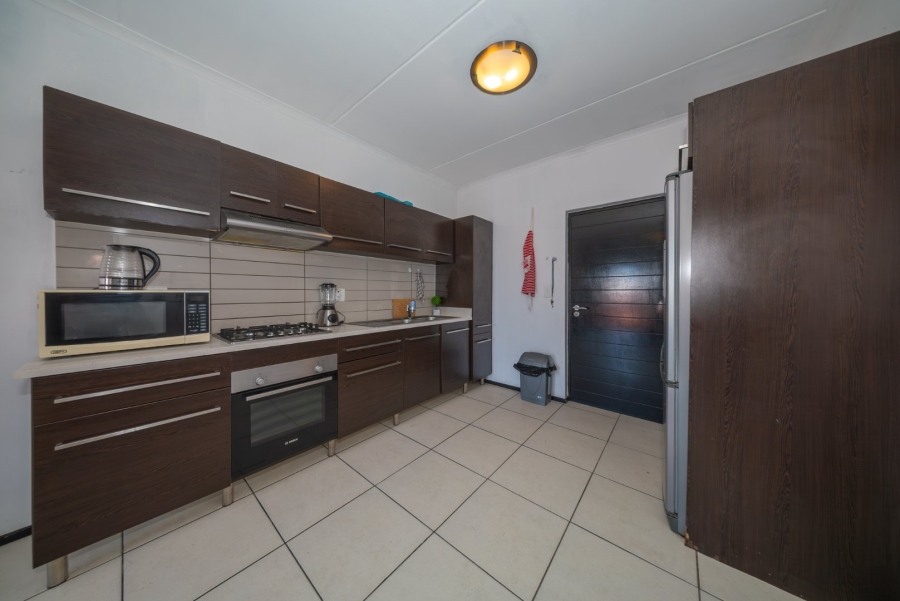 2 Bedroom Property for Sale in Greenstone Hill Gauteng