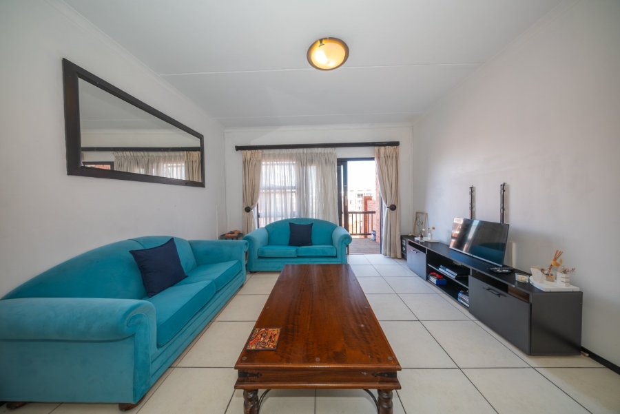 2 Bedroom Property for Sale in Greenstone Hill Gauteng