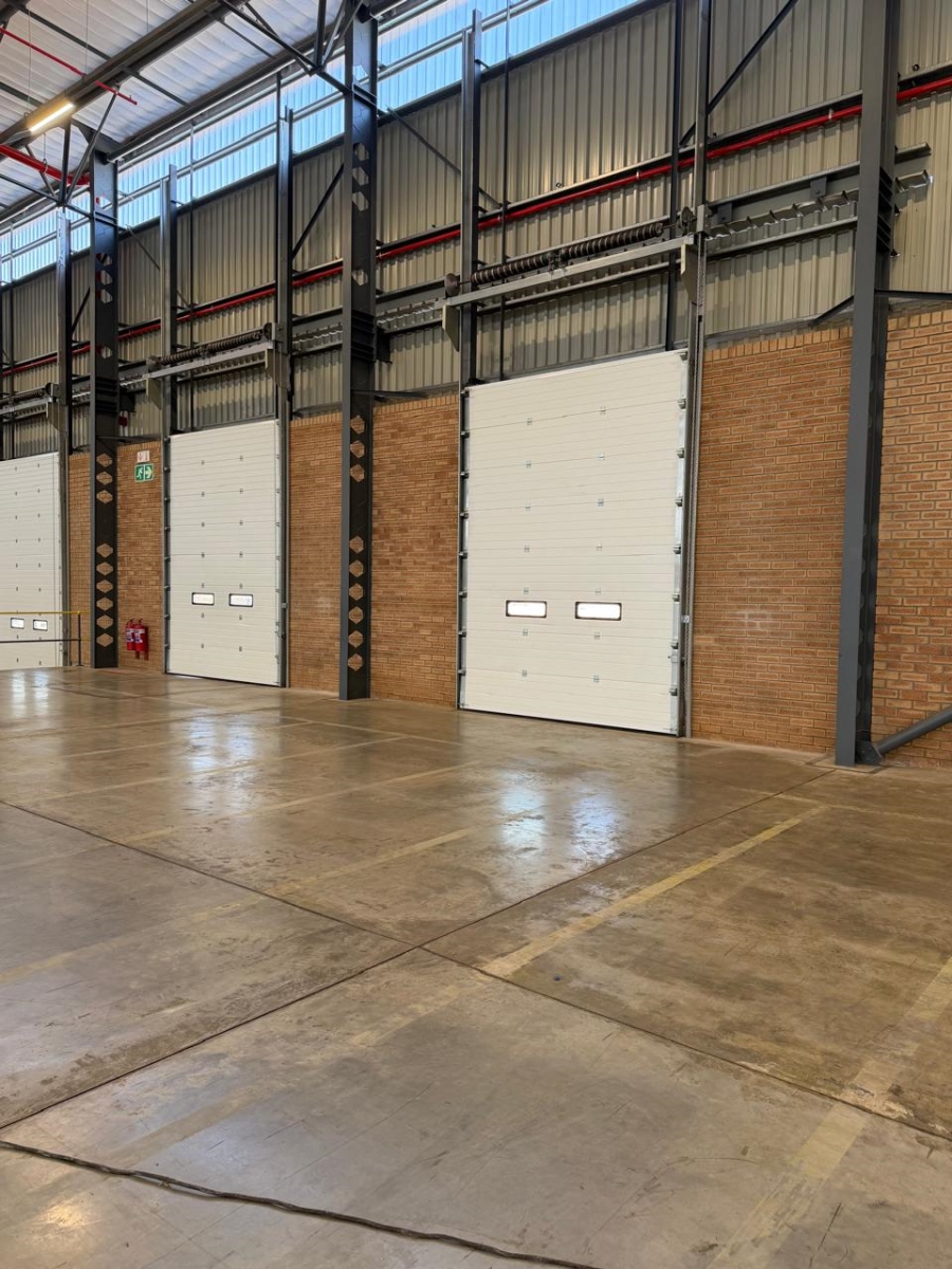 To Let Commercial Property for Rent in Airport Park Gauteng