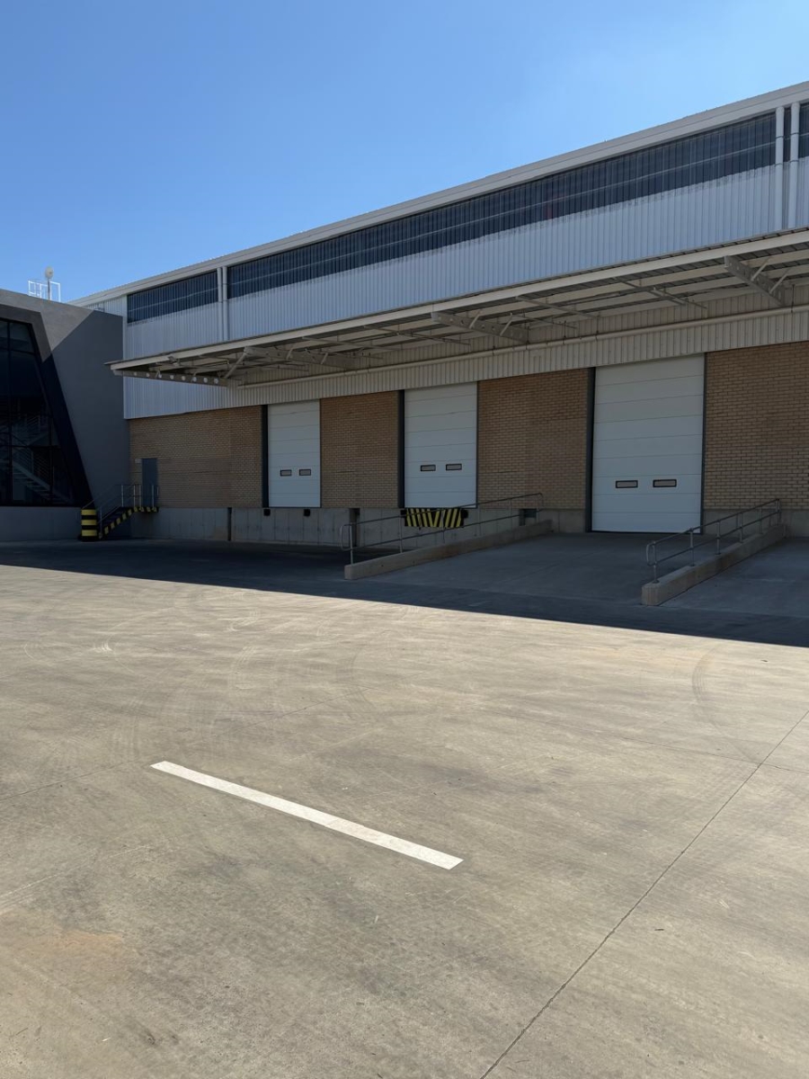 To Let Commercial Property for Rent in Airport Park Gauteng