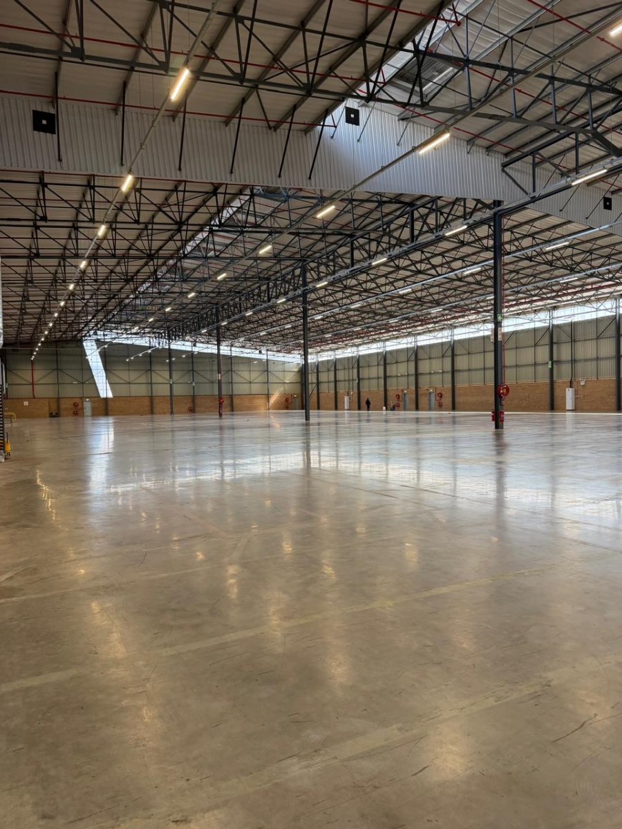 To Let Commercial Property for Rent in Airport Park Gauteng