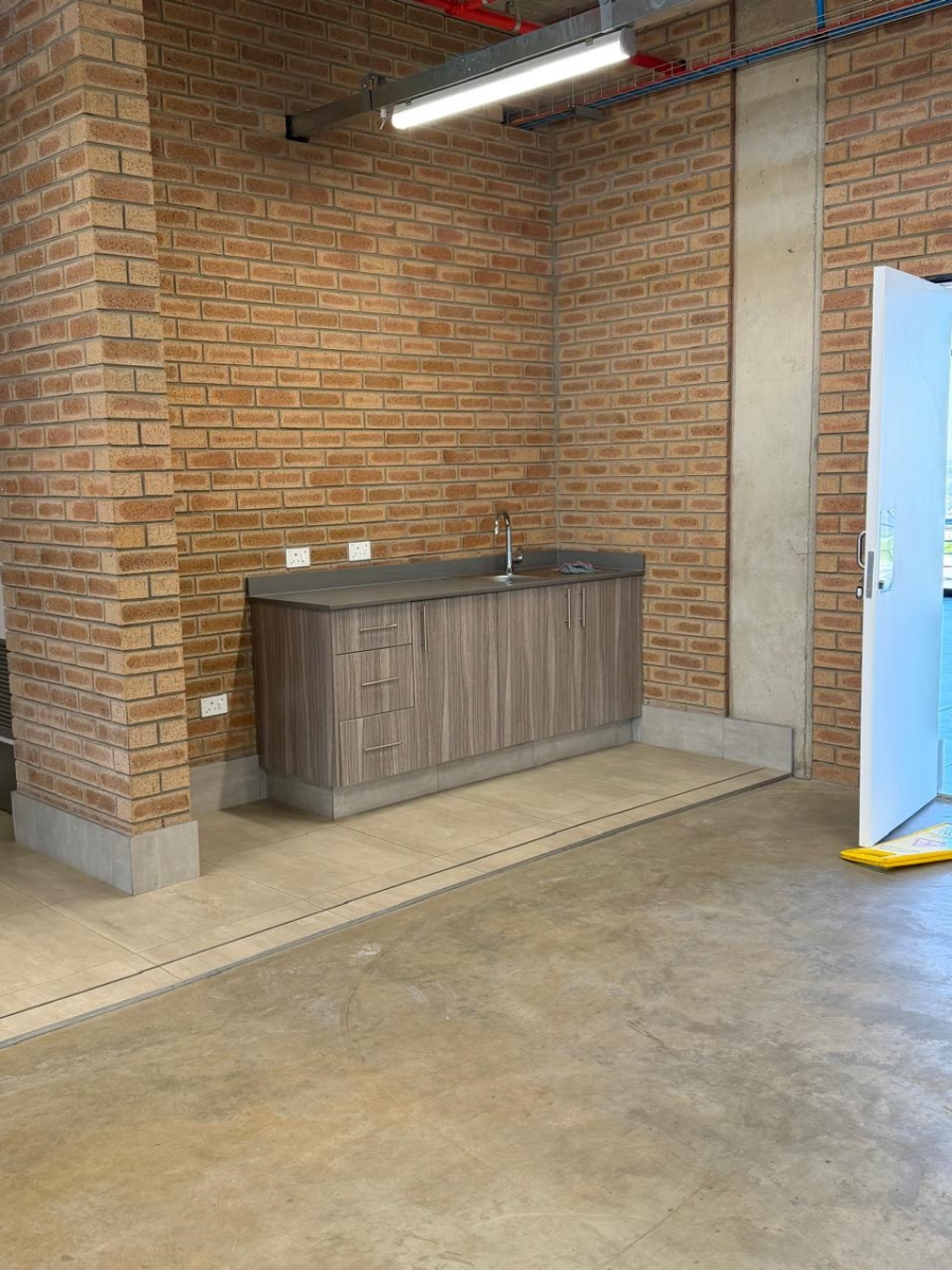 To Let Commercial Property for Rent in Airport Park Gauteng