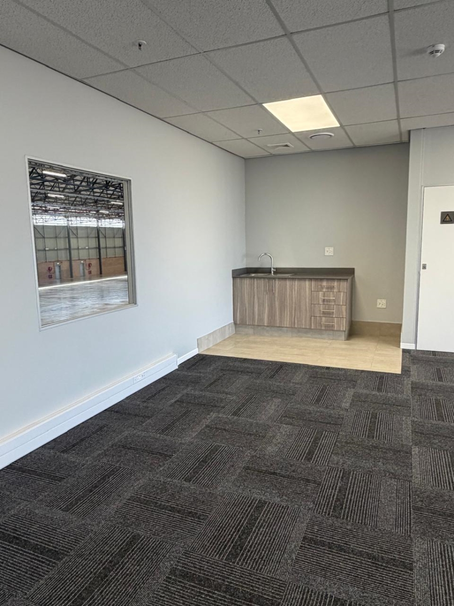 To Let Commercial Property for Rent in Airport Park Gauteng