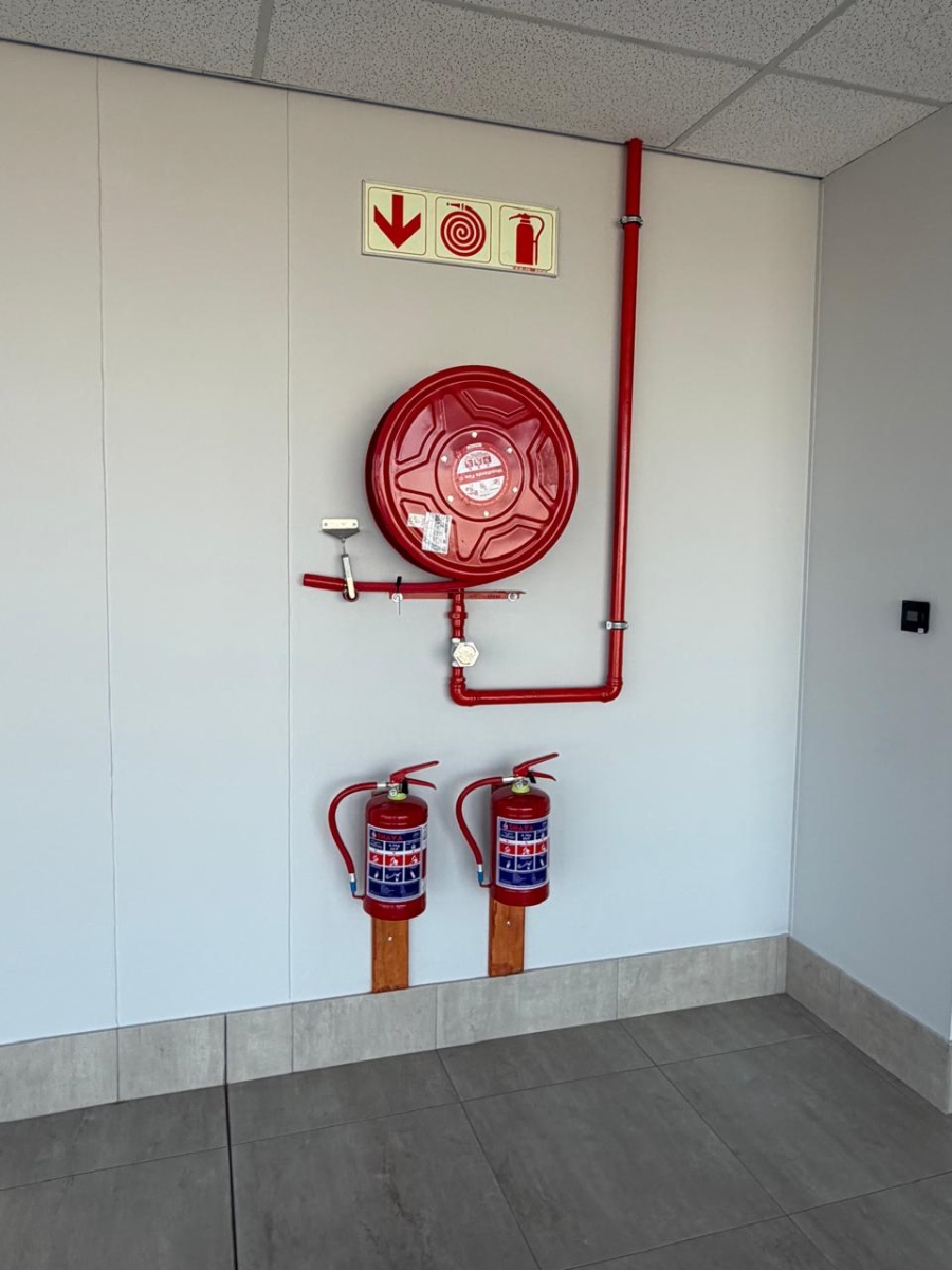 To Let Commercial Property for Rent in Airport Park Gauteng