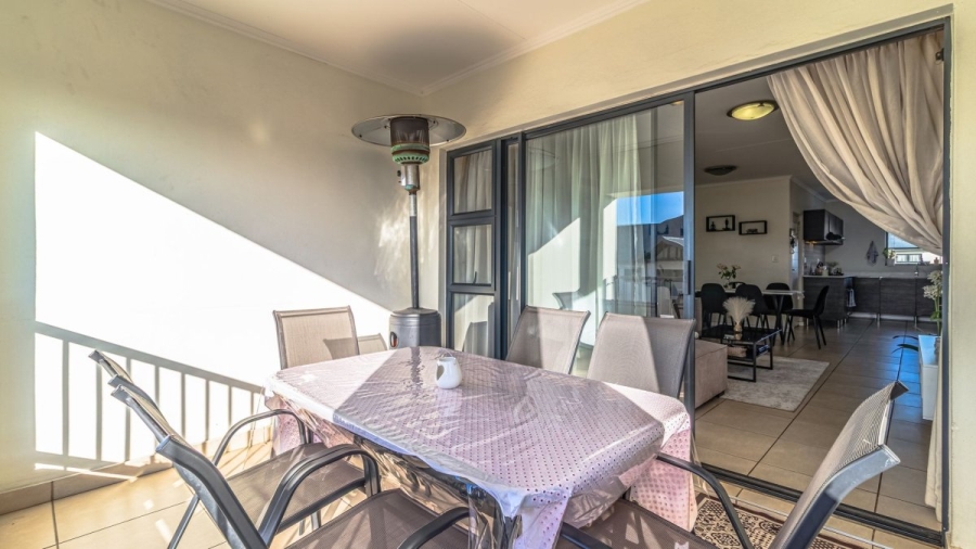 2 Bedroom Property for Sale in Greenstone Crest Gauteng