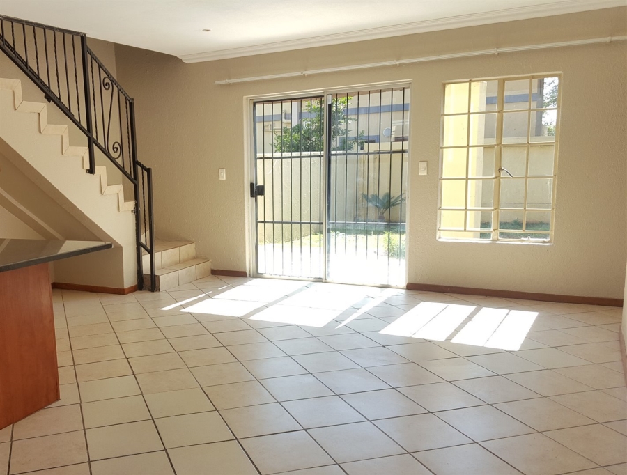 To Let 3 Bedroom Property for Rent in Annlin Gauteng
