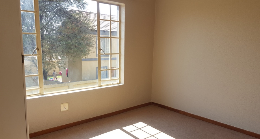To Let 3 Bedroom Property for Rent in Annlin Gauteng