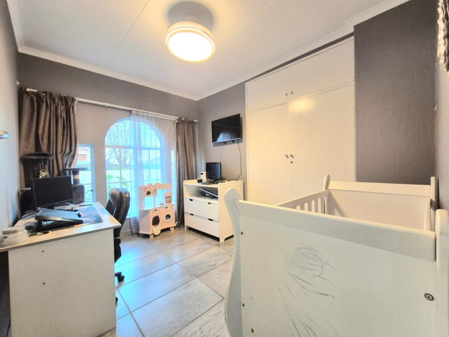 3 Bedroom Property for Sale in Elardus Park Gauteng