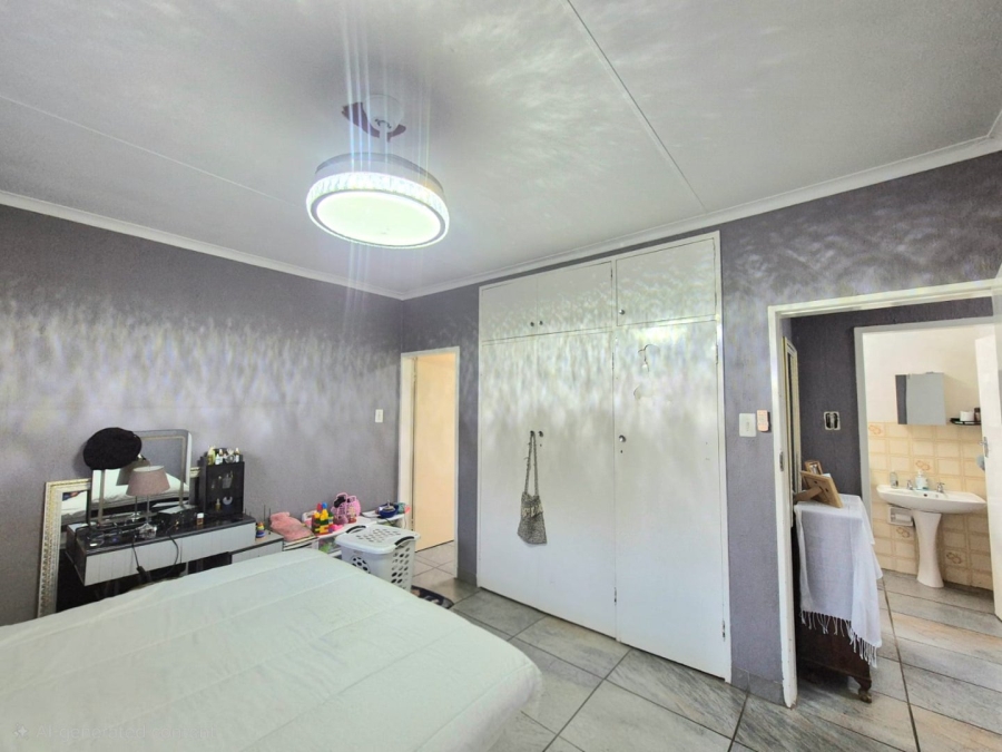 3 Bedroom Property for Sale in Elardus Park Gauteng