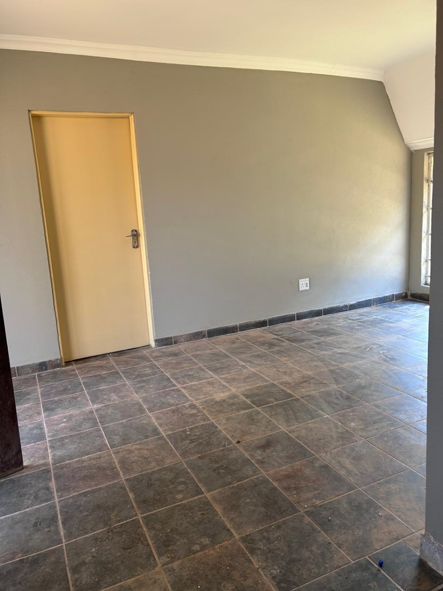 To Let 2 Bedroom Property for Rent in Heatherview Gauteng