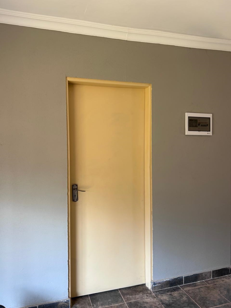 To Let 2 Bedroom Property for Rent in Heatherview Gauteng