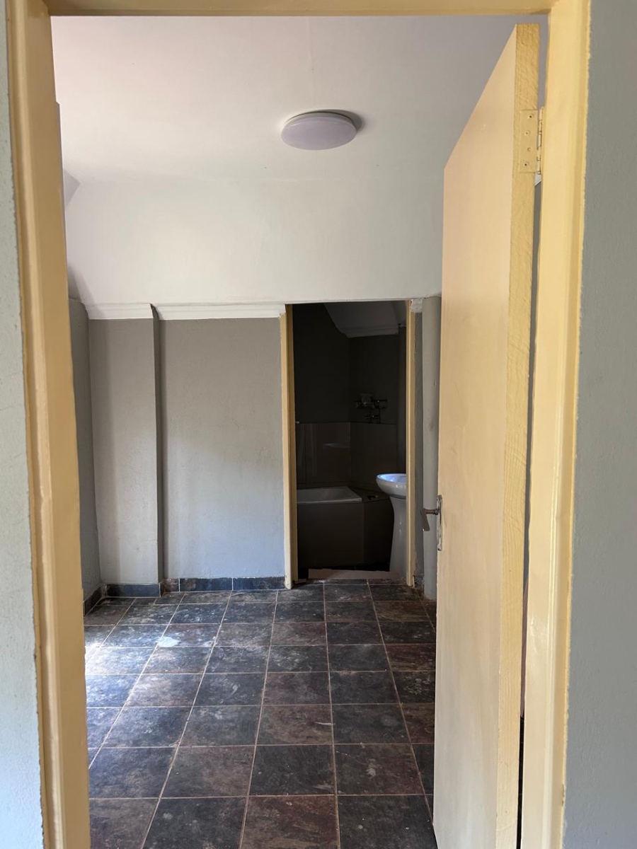 To Let 2 Bedroom Property for Rent in Heatherview Gauteng