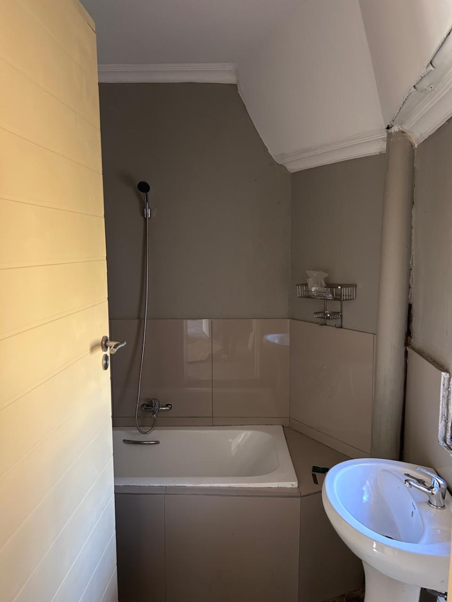 To Let 2 Bedroom Property for Rent in Heatherview Gauteng