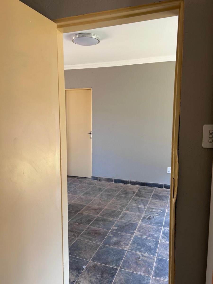 To Let 2 Bedroom Property for Rent in Heatherview Gauteng