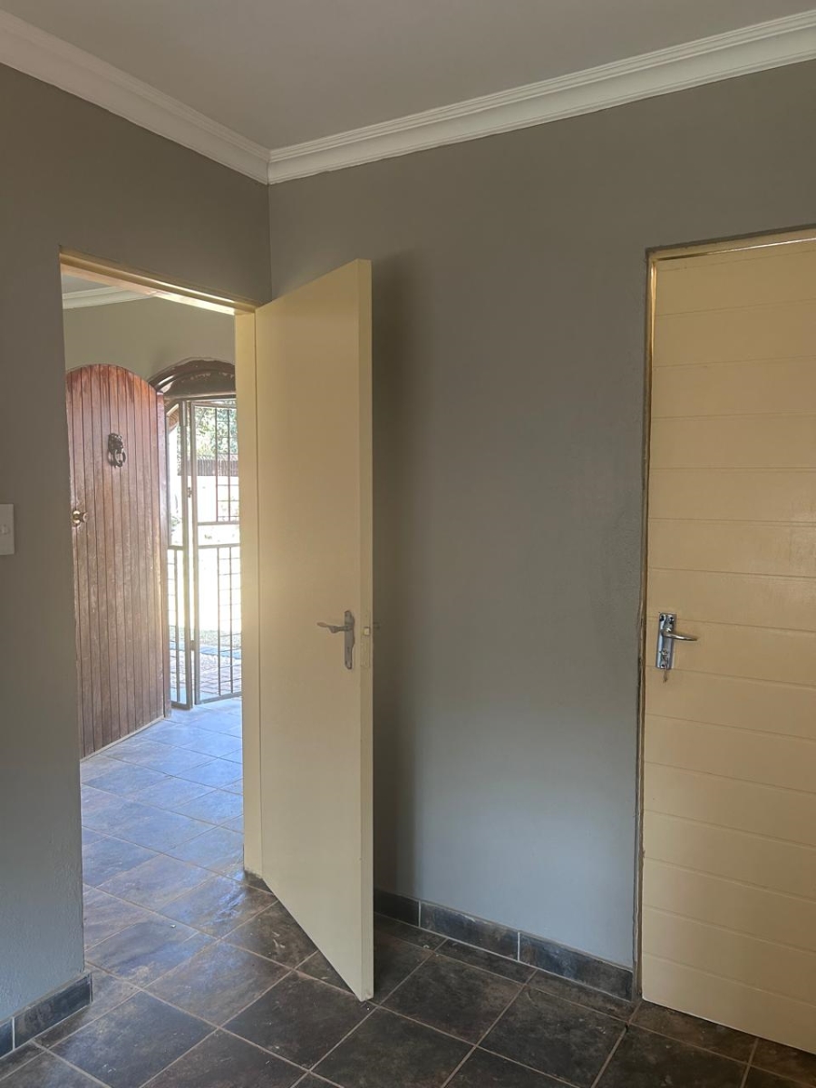 To Let 2 Bedroom Property for Rent in Heatherview Gauteng