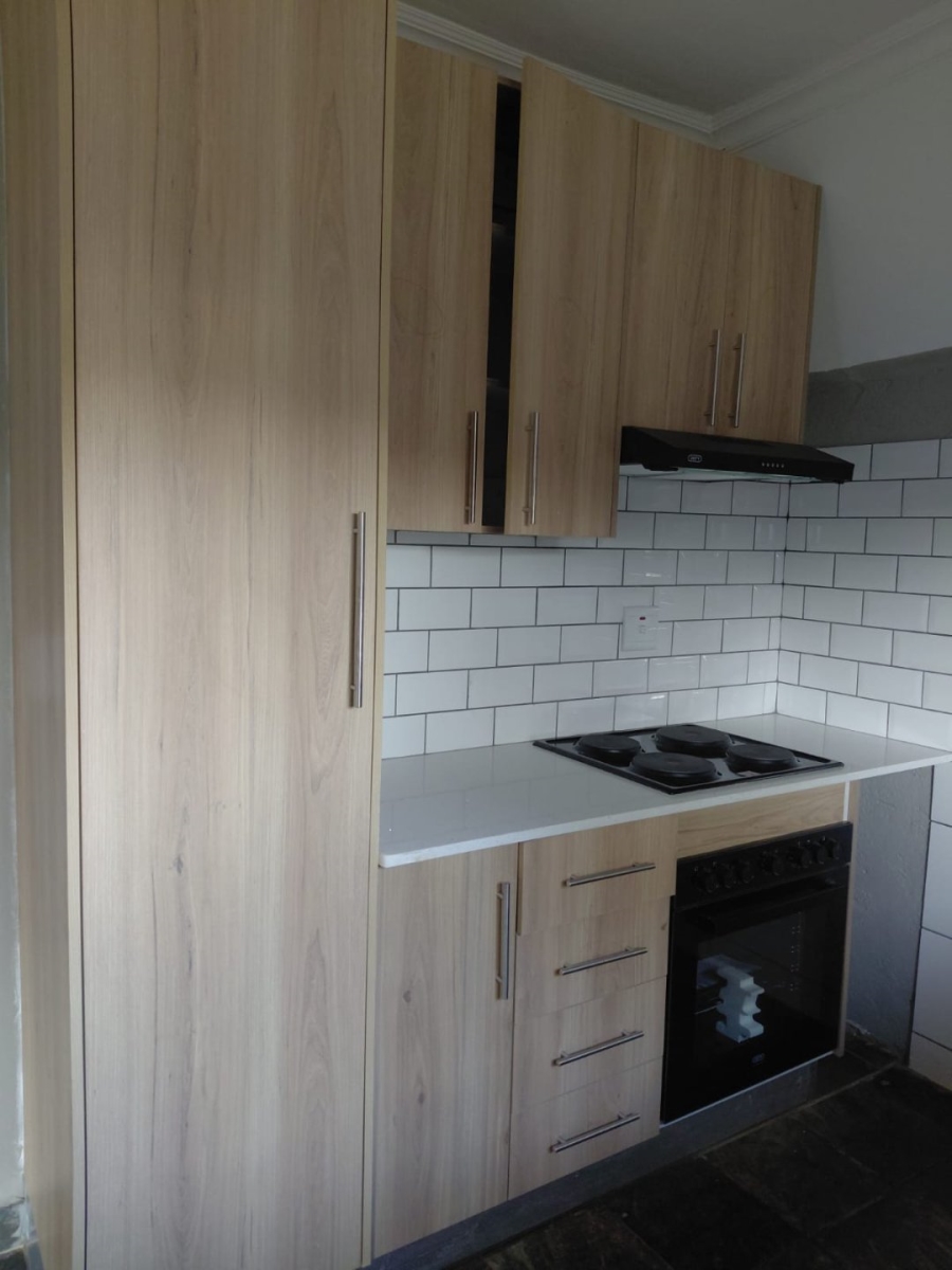 To Let 2 Bedroom Property for Rent in Heatherview Gauteng