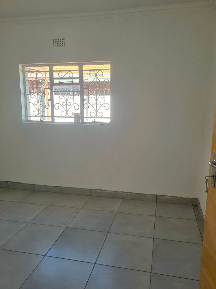 3 Bedroom Property for Sale in Lenasia Ext 2 Gauteng