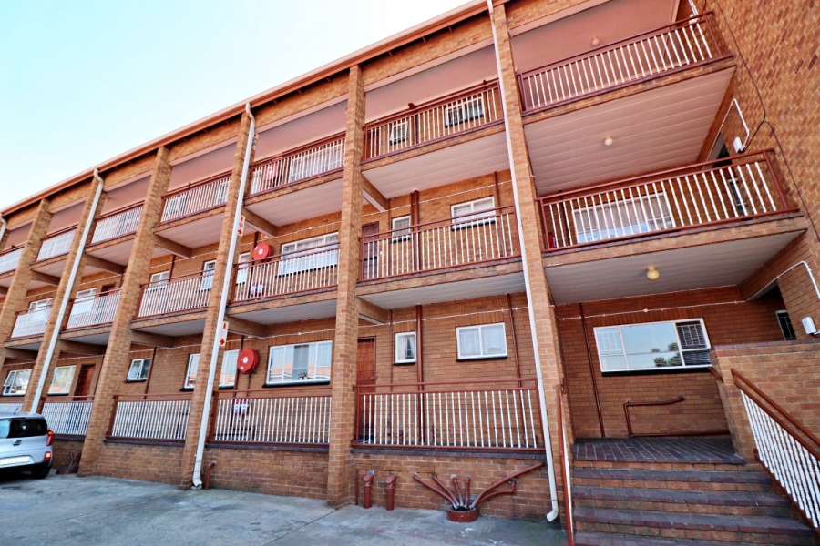 2 Bedroom Property for Sale in Symhurst Gauteng