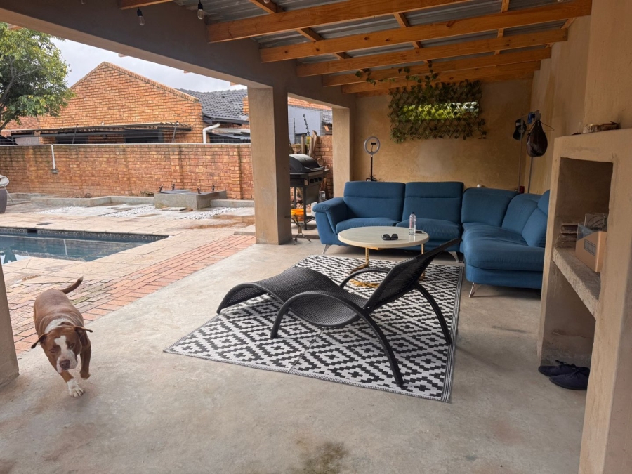 To Let 3 Bedroom Property for Rent in Bergbron Gauteng