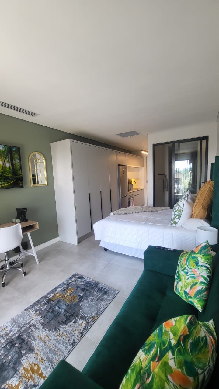 To Let 1 Bedroom Property for Rent in Waterfall Gauteng