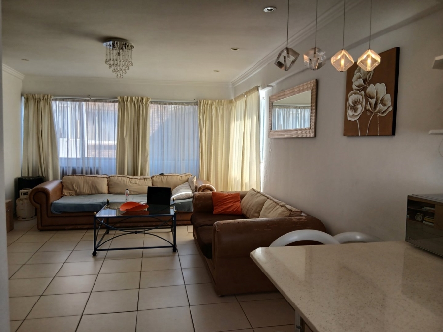 2 Bedroom Property for Sale in Illovo Gauteng