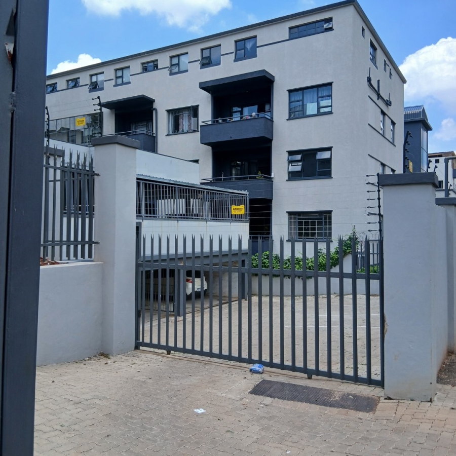 2 Bedroom Property for Sale in Illovo Gauteng