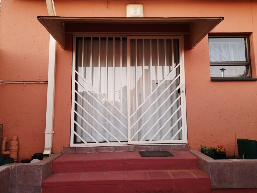 4 Bedroom Property for Sale in Mayfair West Gauteng