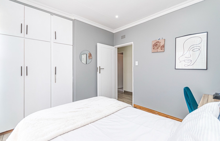 5 Bedroom Property for Sale in Rant En Dal Gauteng