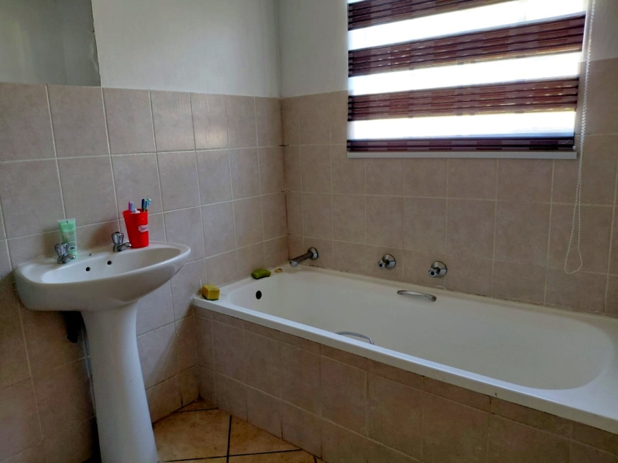 3 Bedroom Property for Sale in Bellairspark Gauteng