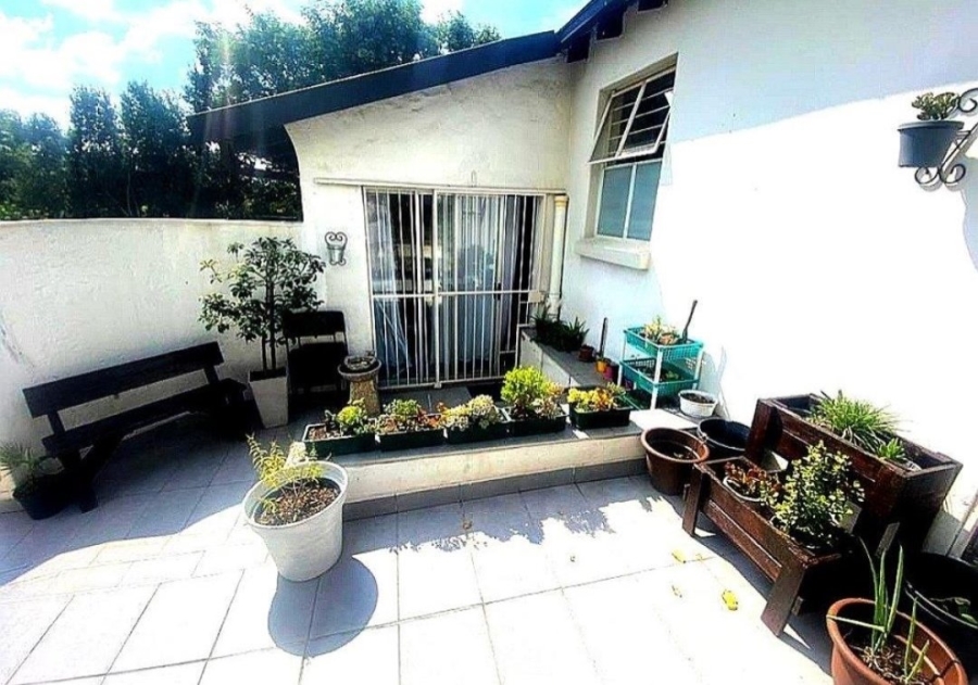 6 Bedroom Property for Sale in Bryanston Gauteng