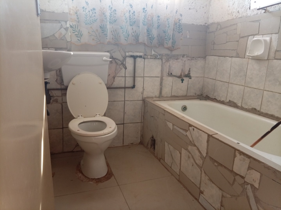 To Let 2 Bedroom Property for Rent in Soshanguve G Gauteng