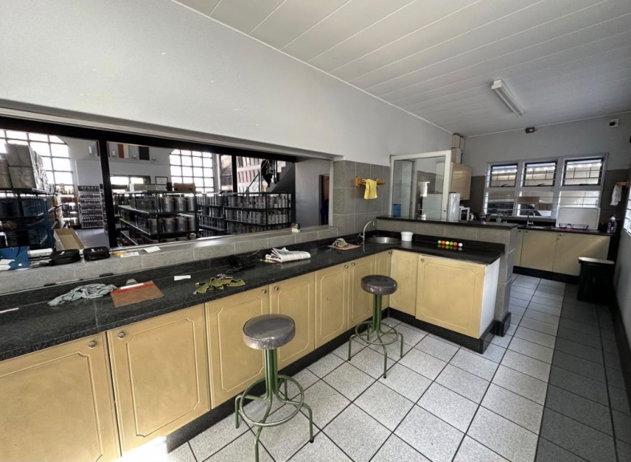 Commercial Property for Sale in Mountain View Gauteng