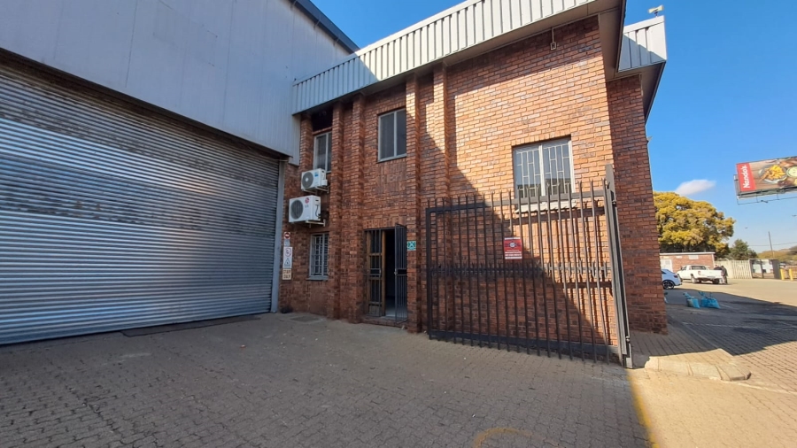 To Let Commercial Property for Rent in Waverley Gauteng