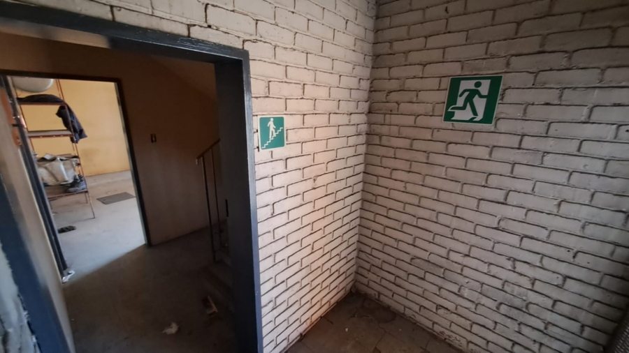 To Let Commercial Property for Rent in Waverley Gauteng