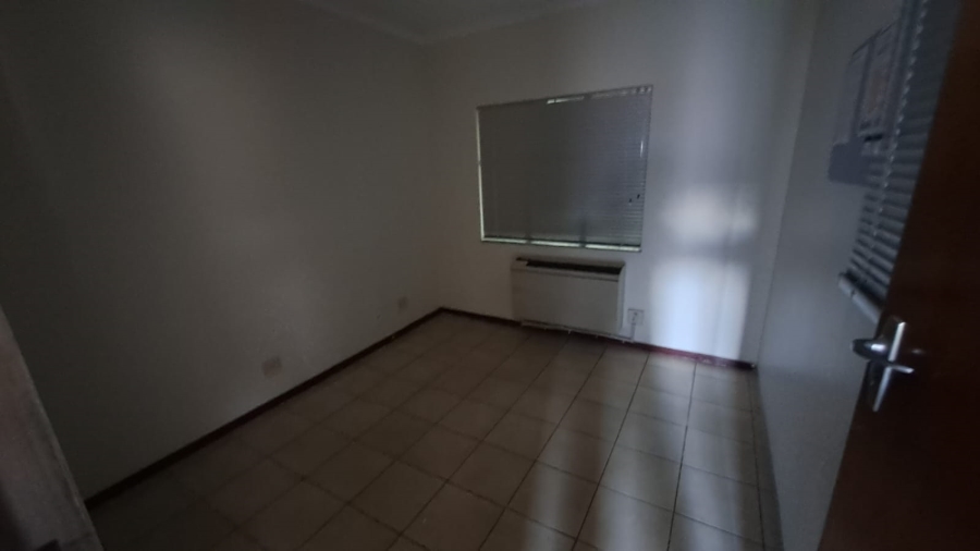 To Let Commercial Property for Rent in Waverley Gauteng