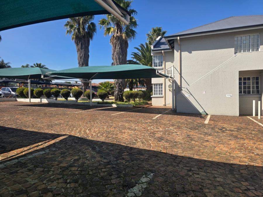 To Let Commercial Property for Rent in Bartlett Gauteng
