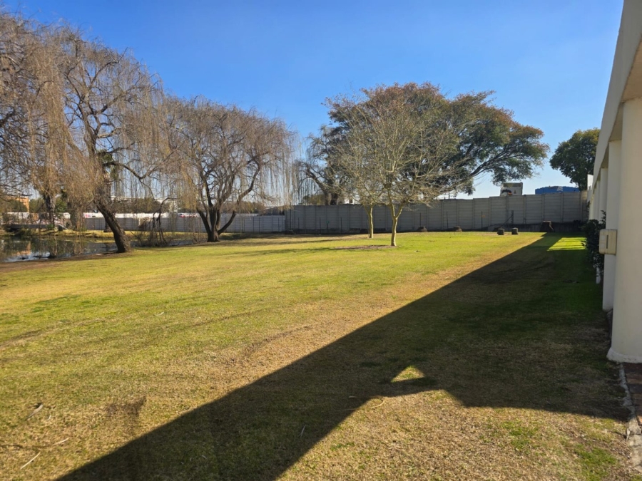To Let Commercial Property for Rent in Bartlett Gauteng