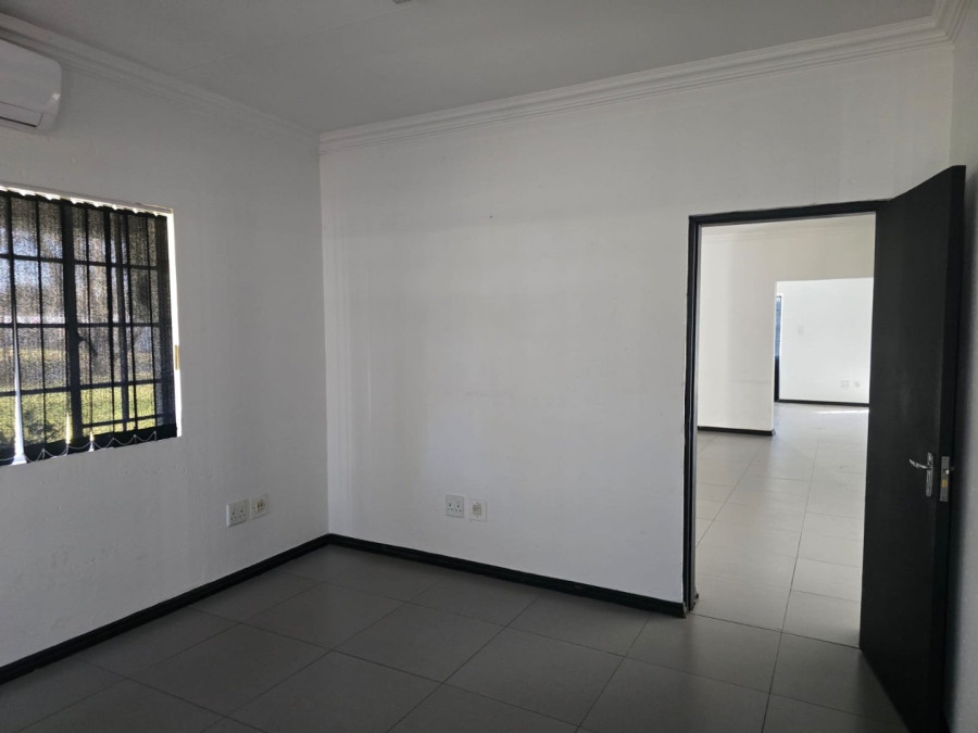 To Let Commercial Property for Rent in Bartlett Gauteng