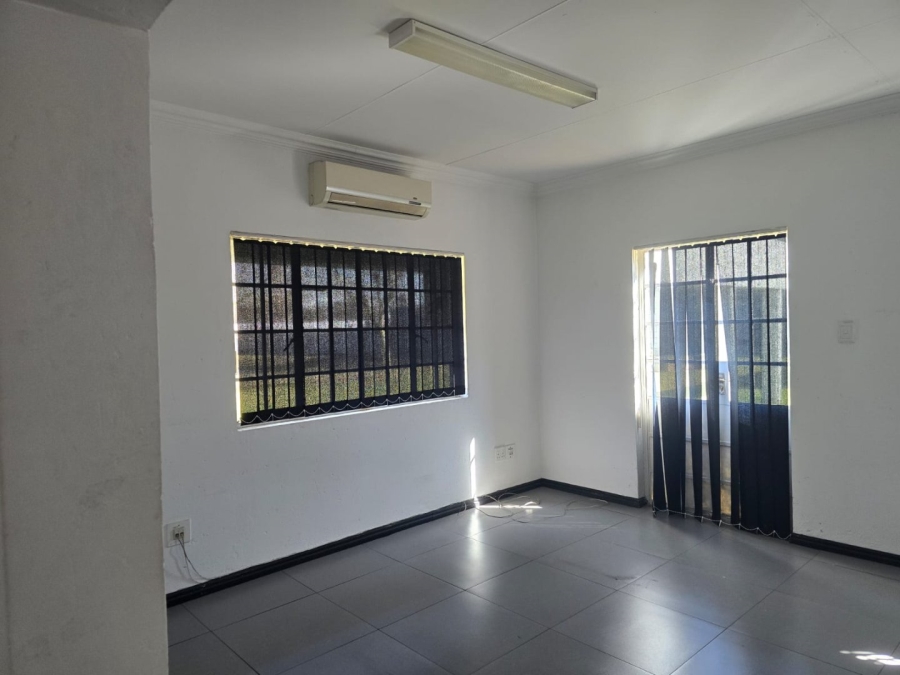 To Let Commercial Property for Rent in Bartlett Gauteng