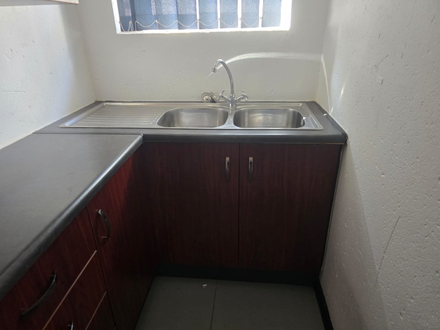 To Let Commercial Property for Rent in Bartlett Gauteng
