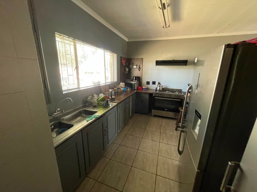 4 Bedroom Property for Sale in Verwoerdpark Gauteng