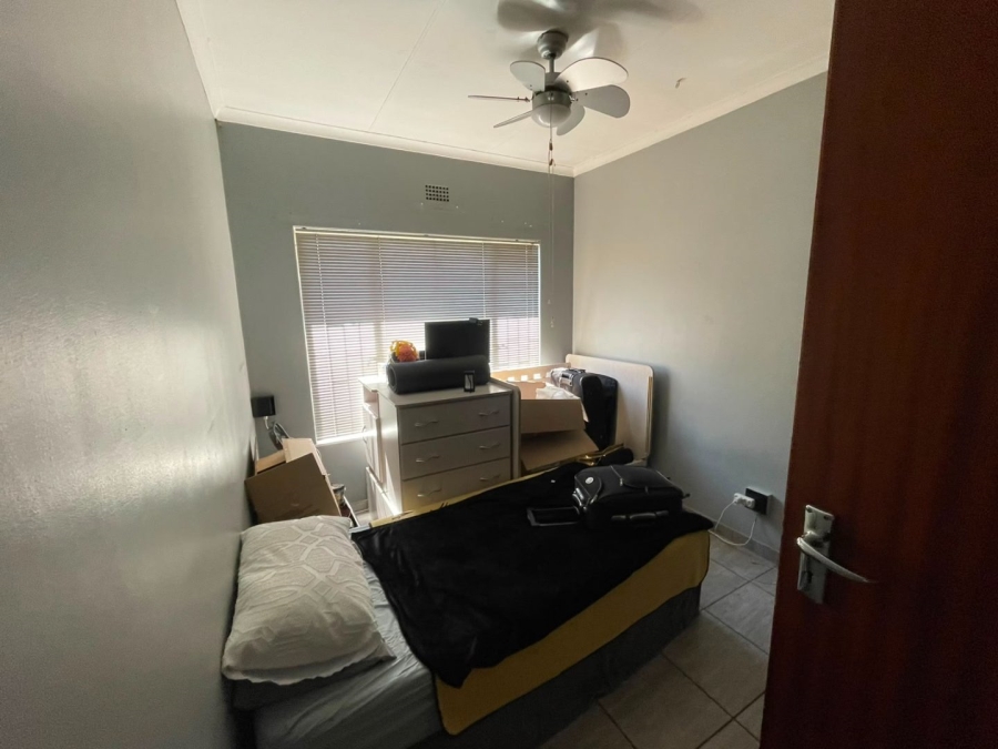 4 Bedroom Property for Sale in Verwoerdpark Gauteng
