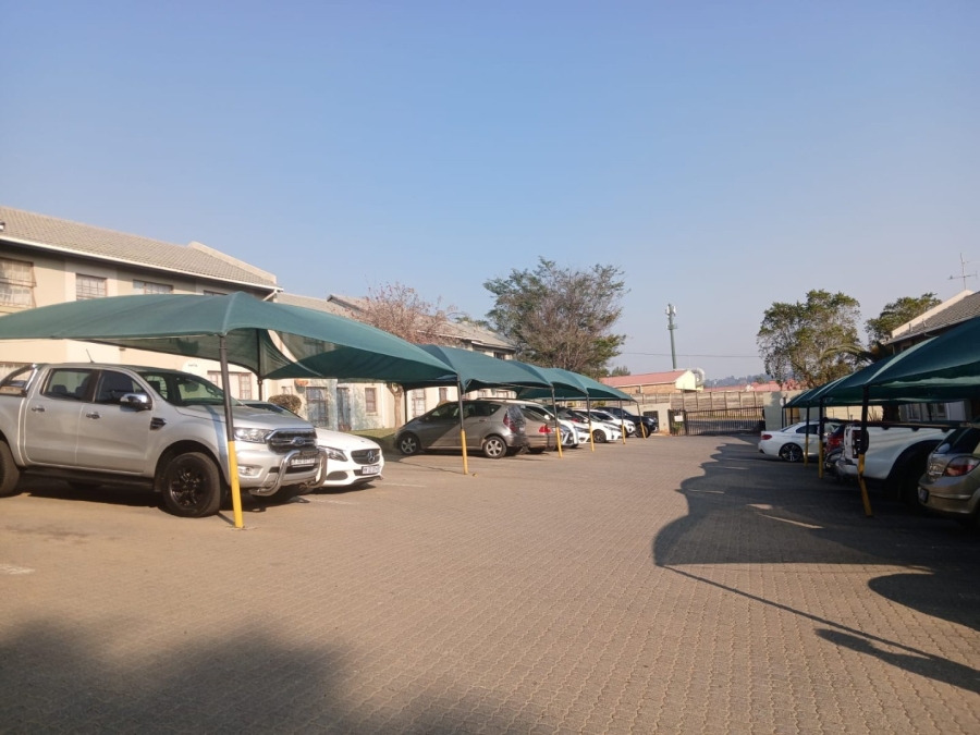2 Bedroom Property for Sale in Lyndhurst Gauteng