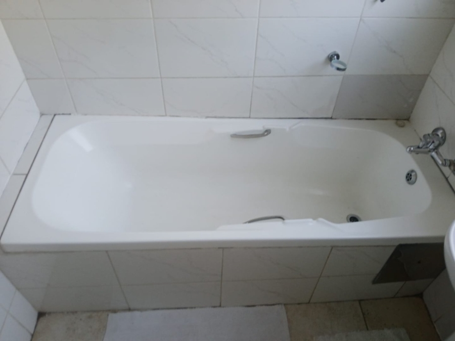 2 Bedroom Property for Sale in Lyndhurst Gauteng