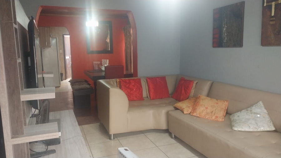 3 Bedroom Property for Sale in Mapetla Gauteng