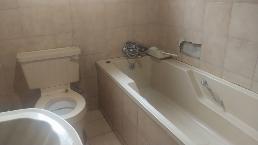 3 Bedroom Property for Sale in Mapetla Gauteng